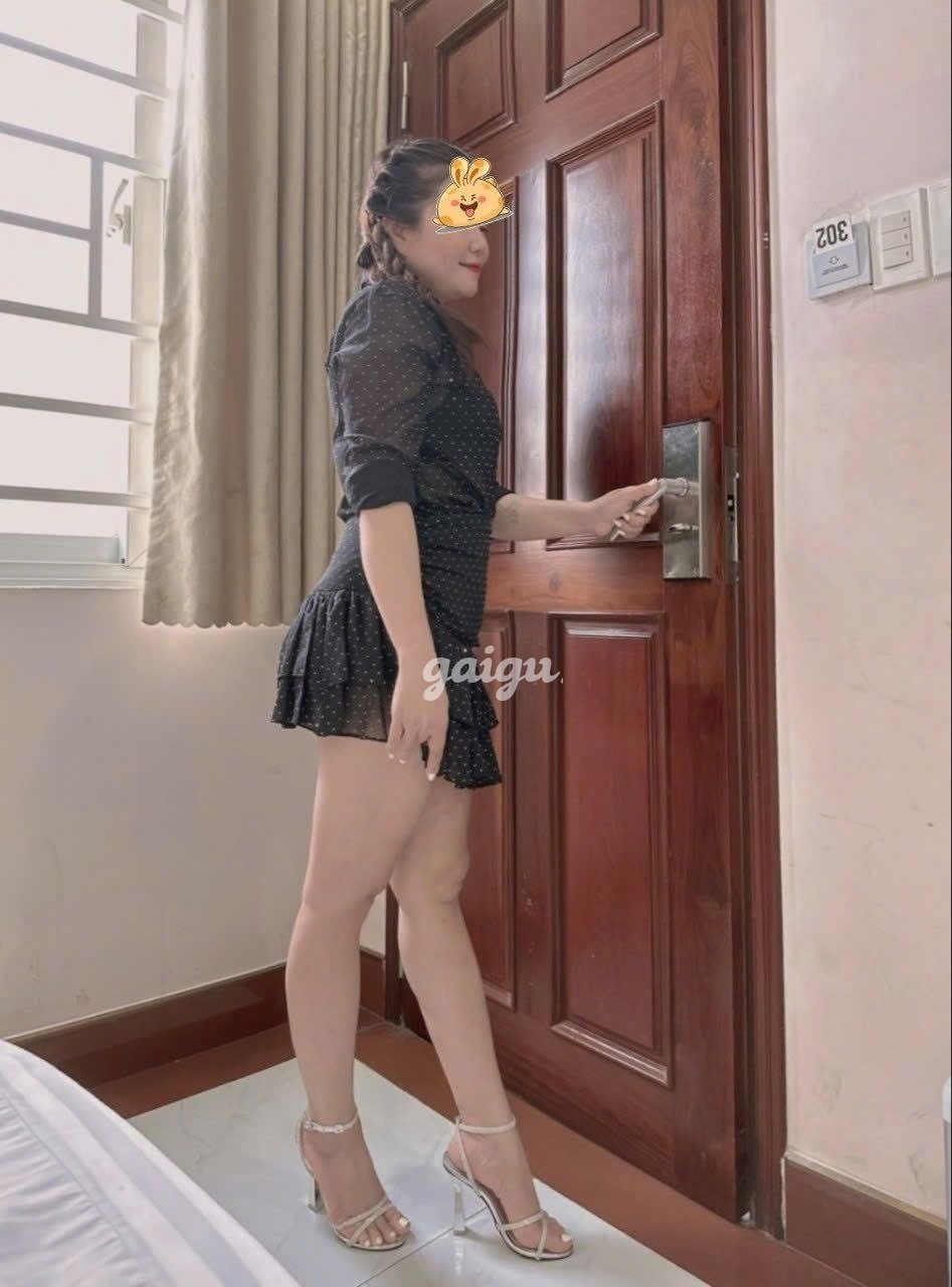 Thuỷ Xinh❤️EM GÁI RẤT XINH, DÂM CỰC DÂM LÊN ĐỈNH VỚI CÁI BÍM CỰC KHÍT